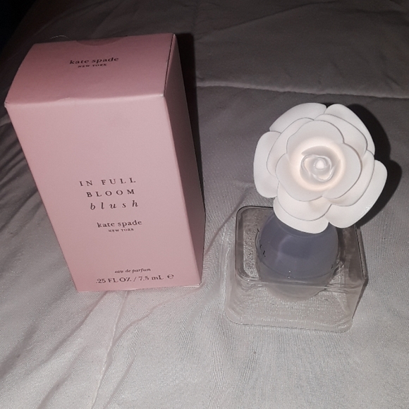 53d96e4d5632a0280000021c Other - Kate spade in full bloom
